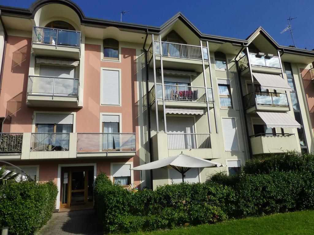 Appartamento Lombardi Riva del Garda Exteriör bild